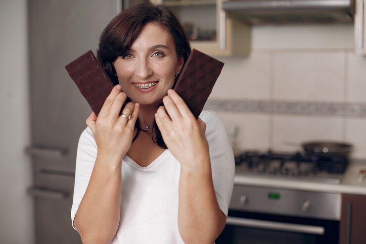 Dark chocolate eating benefits for women